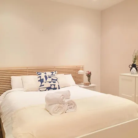 Appartement Con Patio En El Centro De Bilbao&guggenheim Bilbao