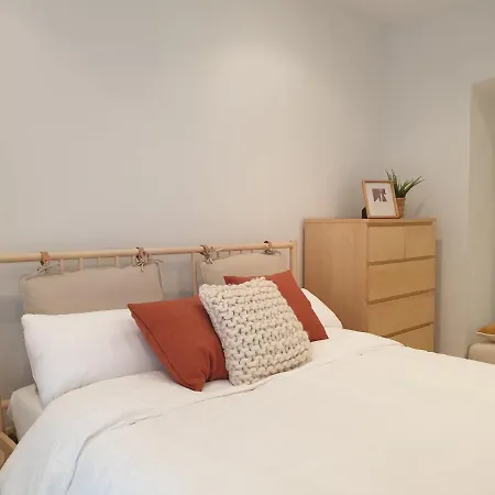 Con Patio En El Centro De Bilbao&guggenheim