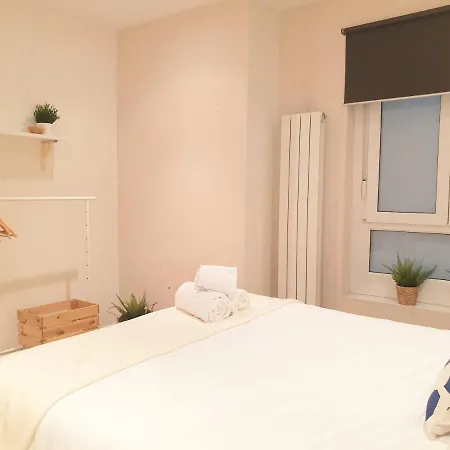 Con Patio En El Centro De & Guggenheim 毕尔巴鄂