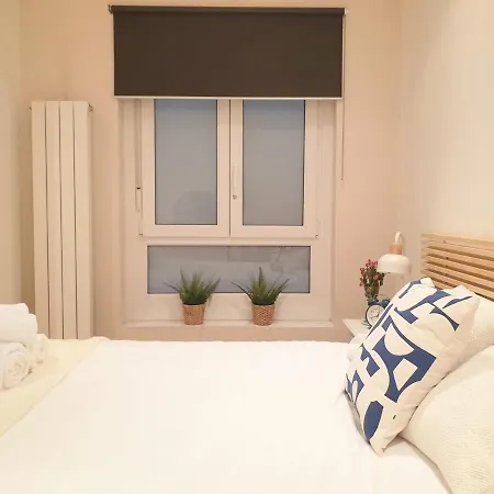 Con Patio En El Centro De & Guggenheim Apartmán Bilbao