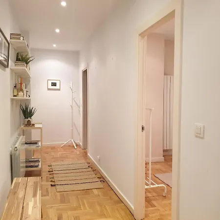 Con Patio En El Centro De & Guggenheim Apartmán Bilbao